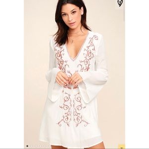 Lulu’s Embroidered Bell Sleeve Boho Dress White